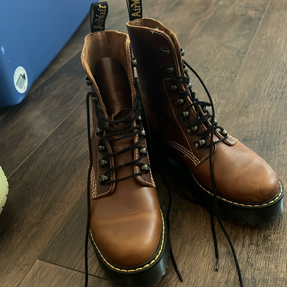 RARE Dr. Marten Butterscotch Leonas